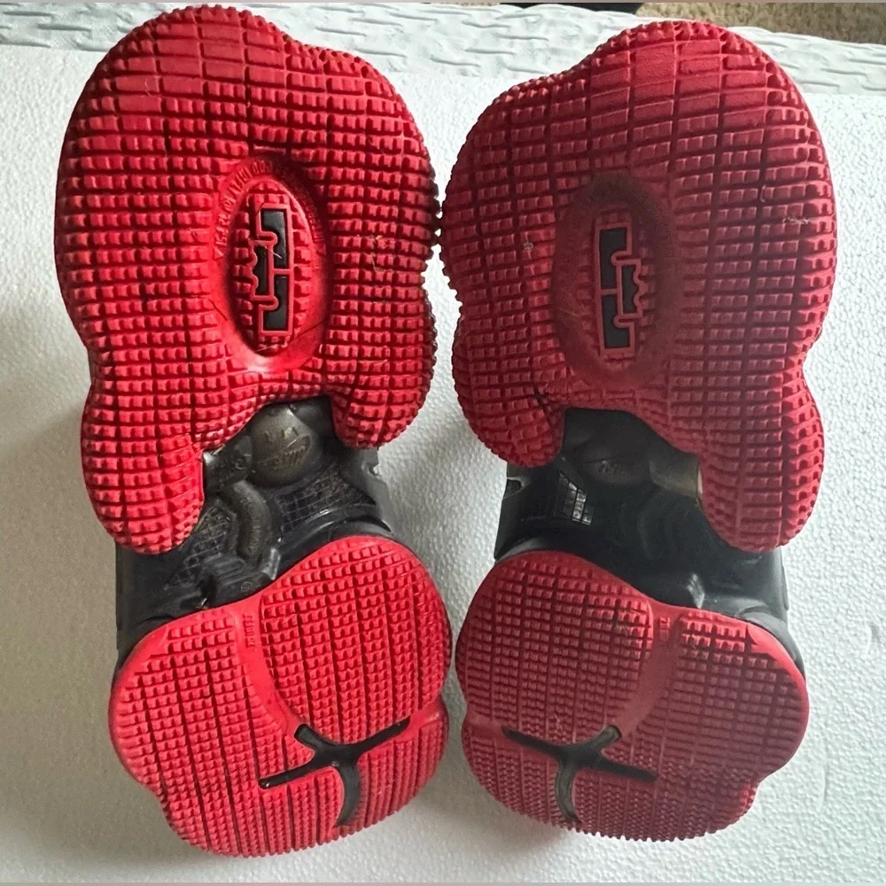 Nike Kid's Big Boy's Lebron 19 Basketball Shoe Black/Red